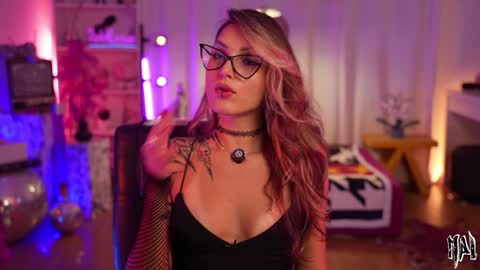 MAL ---  online show from 10.12.25