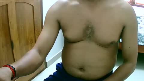 Inglorious Hairy Uncut online show from 02.17.25