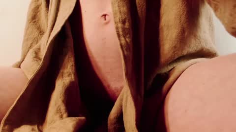 Snapshot of ingret_sunshine chatting on 12.11.24 Ingret online show from 12.11.24