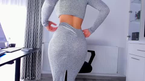 Ingrid online show from 02.07.25