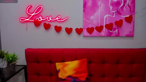 Snapshot of innalovely chatting on 04.22.26 Inna online show from 04.22.26