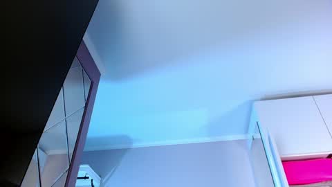 Lina online show from 01.08.25