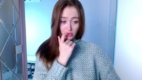 Lina online show from 01.24.25