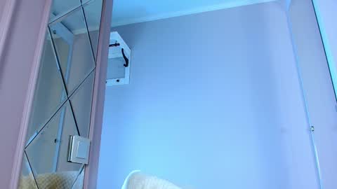 Lina online show from 02.17.25