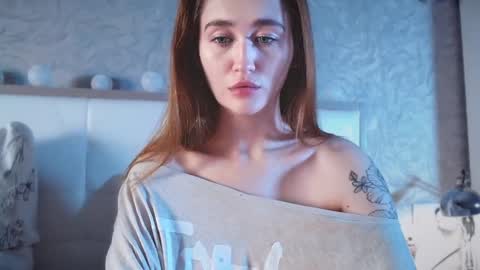 Lina online show from 10.05.25