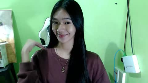 Snapshot of innocent_reign69 chatting on 01.17.26 Reign online show from 01.17.26