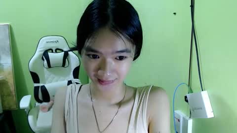 Snapshot of innocent_reign69 chatting on 01.18.26 Reign online show from 01.18.26