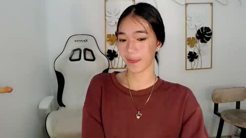 Snapshot of innocent_reign69 chatting on 02.22.26 Reign online show from 02.22.26