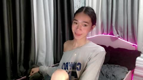 Reign online show from 04.18.26