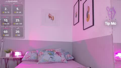 innocenthazel online show from 04.07.26