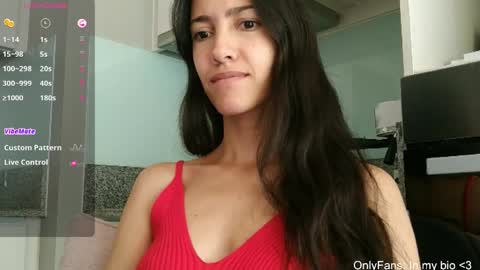 Laroa online show from 04.10.26