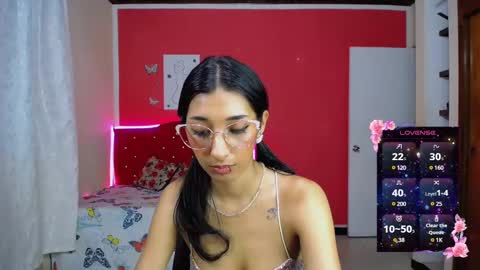 Snapshot of inocent_luna chatting on 01.11.25 Luna moon online show from 01.11.25