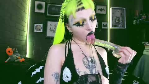   SANIA  online show from 03.05.25