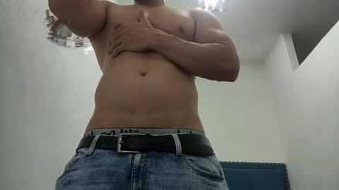 INSTAGRAM  camilodlx online show from 12.16.25