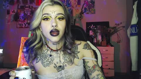 Snapshot of insunnity666 chatting on 01.13.25 Insunnity666 online show from 01.13.25