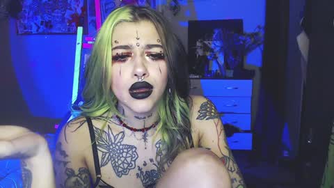 Snapshot of insunnity666 chatting on 01.27.25 Insunnity666 online show from 01.27.25