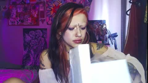 Snapshot of insunnity666 chatting on 10.02.25 Insunnity666 online show from 10.02.25