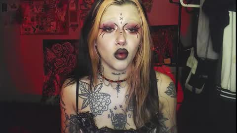 Snapshot of insunnity666 chatting on 11.17.25 Insunnity666 online show from 11.17.25