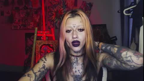 Snapshot of insunnity666 chatting on 11.21.25 Insunnity666 online show from 11.21.25