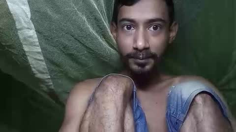 interne8famous online show from 12.04.25