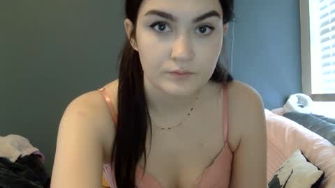 Snapshot of internetangels chatting on 12.11.24 Angel online show from 12.11.24