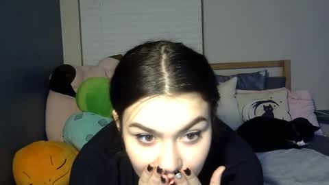 Snapshot of internetangels chatting on 01.19.25 Angel online show from 01.19.25