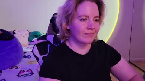 Faye online show from 01.20.25