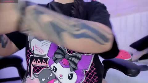 Snapshot of io_chie_ chatting on 10.20.25 io_chie_ online show from 10.20.25