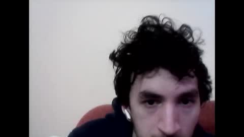 Snapshot of ionicaputamica chatting on 10.26.25 juan online show from 10.26.25