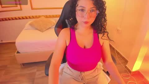 Snapshot of irantzu_hank chatting on 02.27.25 Irantzu online show from 02.27.25