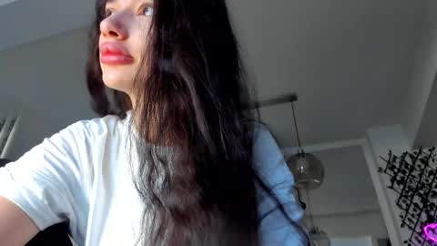 Ir s room online show from 03.04.25