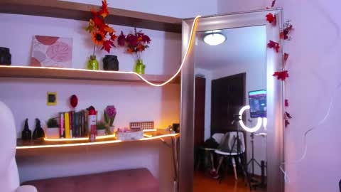    online show from 03.01.25