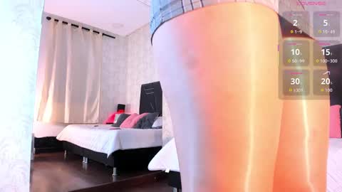 Queen Iris online show from 09.12.25