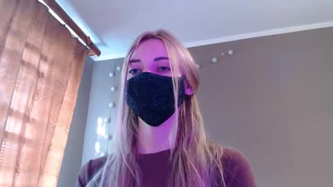 Lily online show from 09.20.25