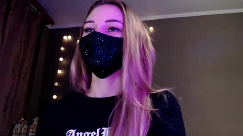 Lily online show from 01.12.26