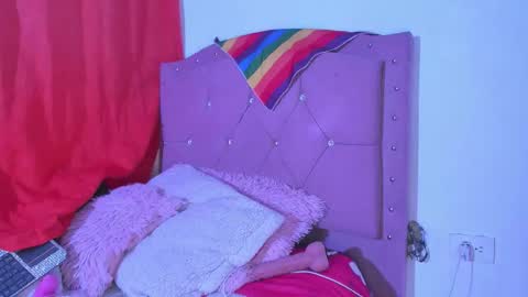 Snapshot of iris_magiic_ chatting on 11.20.25 iris online show from 11.20.25