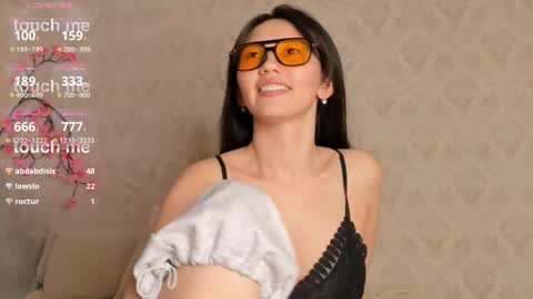 Snapshot of iris_on_cam chatting on 10.02.25 iris on cam online show from 10.02.25