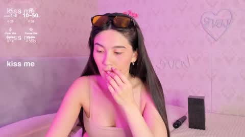 Snapshot of iris_on_cam chatting on 10.08.25 iris on cam online show from 10.08.25