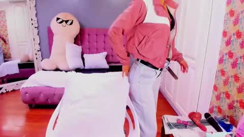 Iris online show from 01.14.25