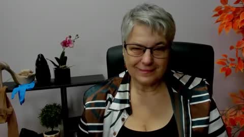 I R I S online show from 12.18.24