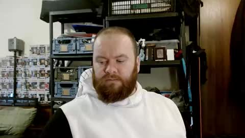 Snapshot of irishdaddy24 chatting on 03.16.26 twitter theirishman205 online show from 03.16.26