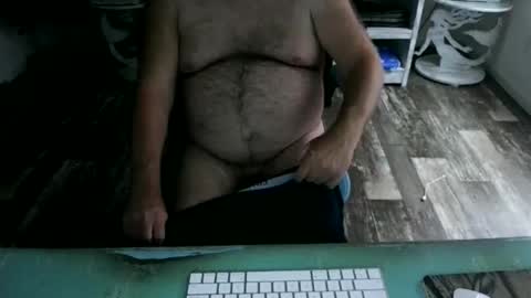 Snapshot of irishdudeloveoib chatting on 12.27.24 Irishdudelove online show from 12.27.24