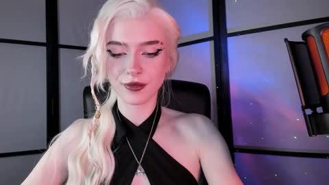 Snapshot of irisice chatting on 01.26.25 Miss Iris Fansly Miss Iris new inst. online show from 01.26.25