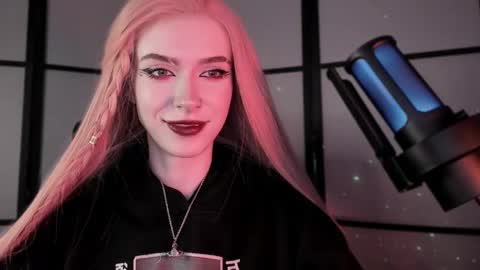 Snapshot of irisice chatting on 02.09.25 Miss Iris Fansly Miss Iris new inst. online show from 02.09.25