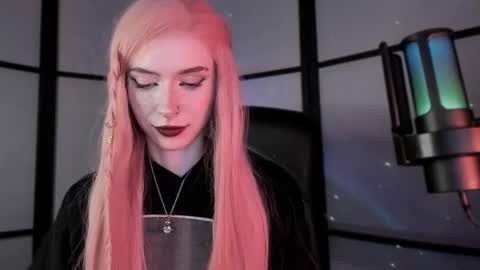 Snapshot of irisice chatting on 02.16.25 Miss Iris Fansly Miss Iris new inst. online show from 02.16.25