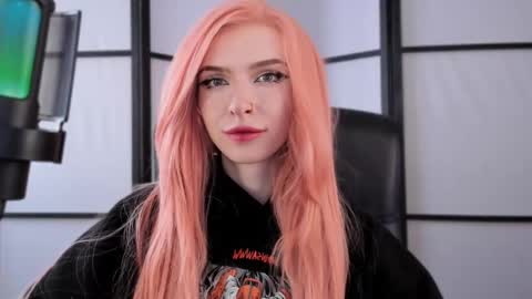 Snapshot of irisice chatting on 02.24.25 Miss Iris Fansly Miss Iris new inst. online show from 02.24.25