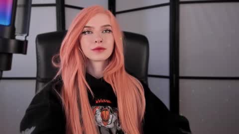 Snapshot of irisice chatting on 02.24.25 Miss Iris Fansly Miss Iris new inst. online show from 02.24.25