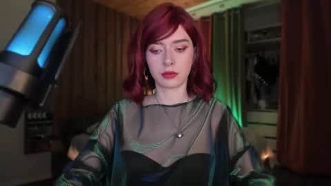 Snapshot of irisice chatting on 11.14.25 Miss Iris Fansly Miss Iris new inst. online show from 11.14.25