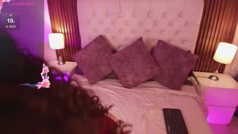 irislaurent online show from 02.17.26