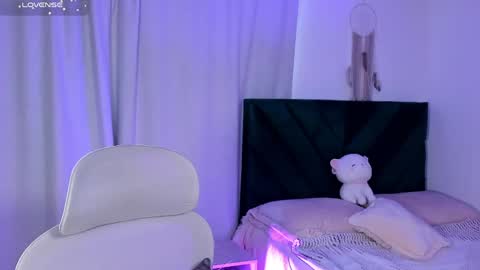 Snapshot of irismoira chatting on 04.28.26 Iris Moira online show from 04.28.26